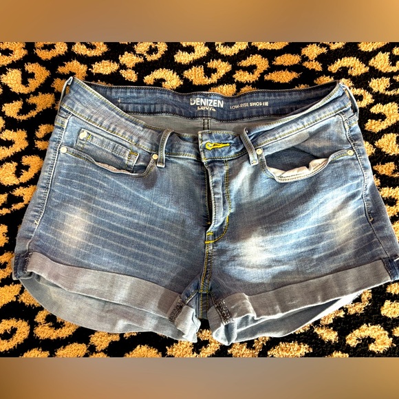 Denizen from Levi's Pants - levi’s blue jean shorts